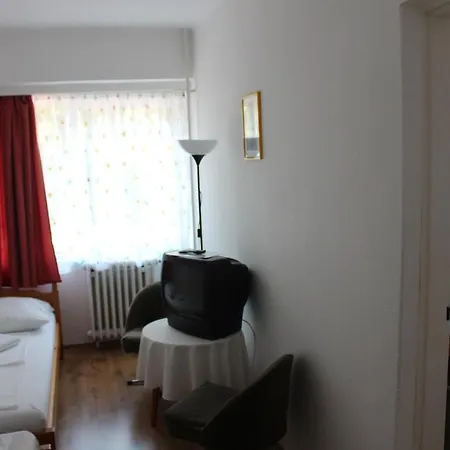Tara Hotel 2*