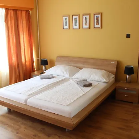 Tara Hotel 2*