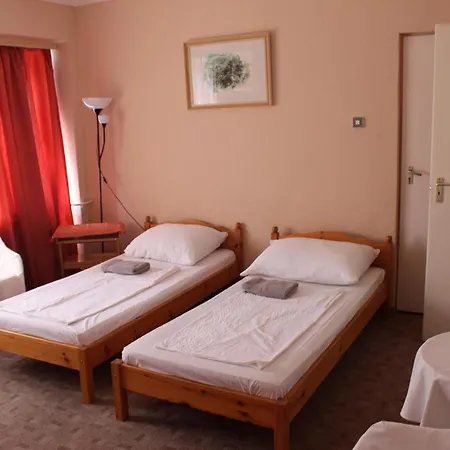 Tara Hotel