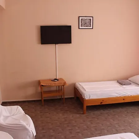 Hotel Tara 2*