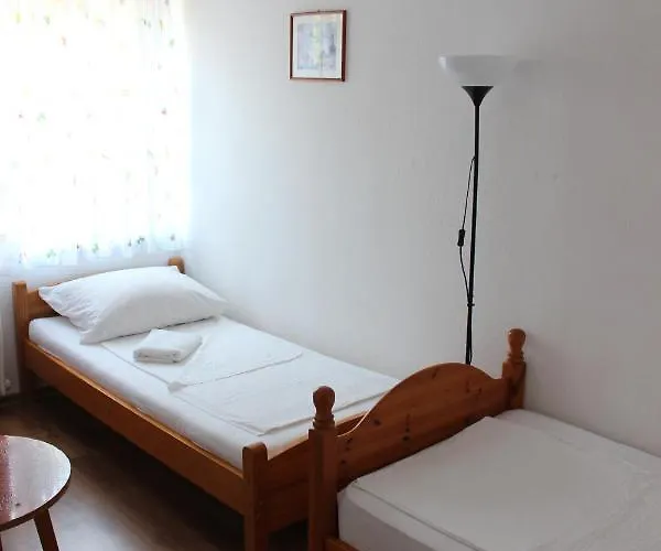 Tara Hotel 2*