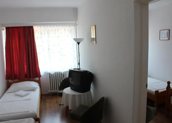 Tara Hotel 2*
